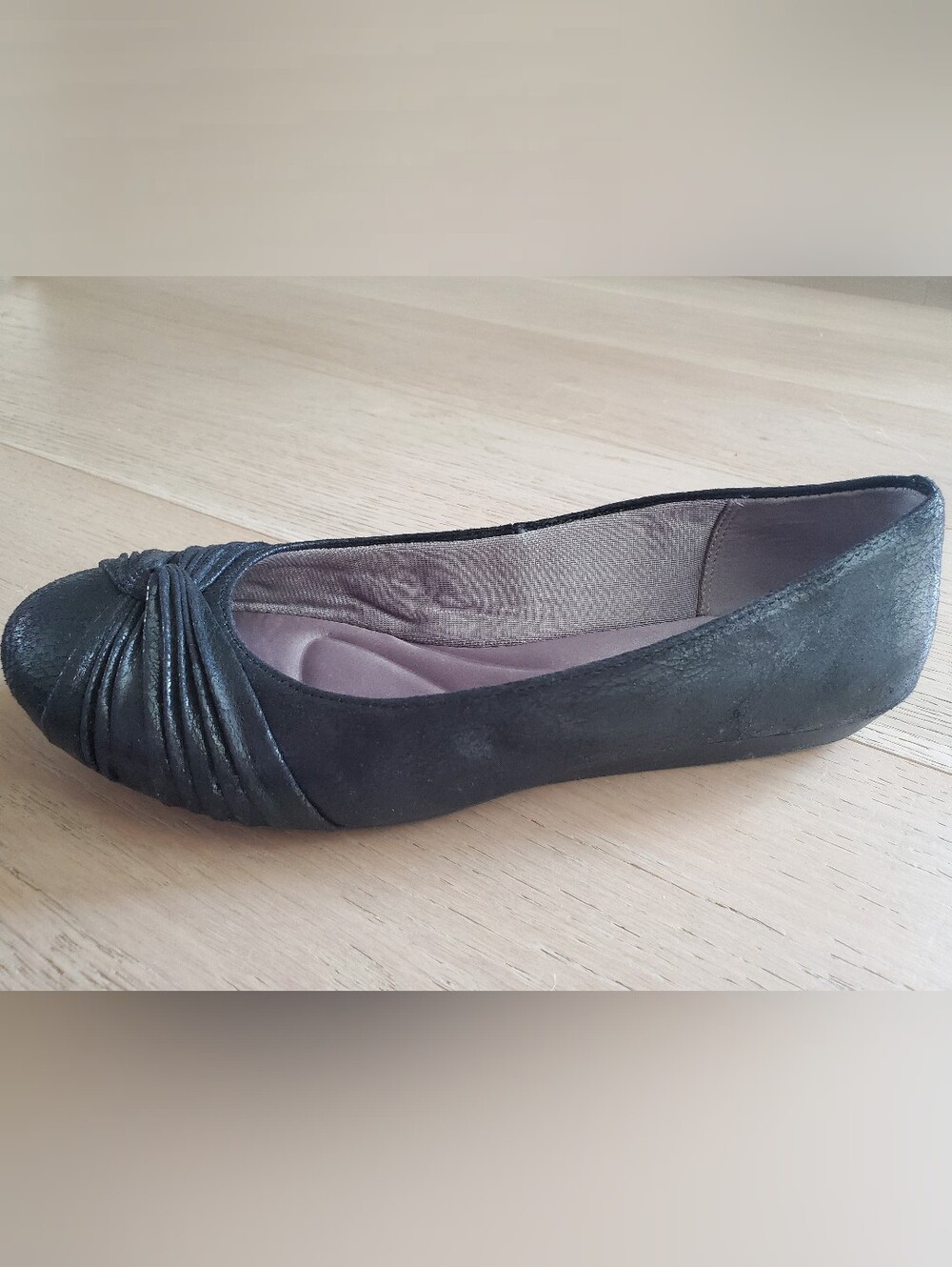 Life Stride Black Twisted Toe Ballet Flat